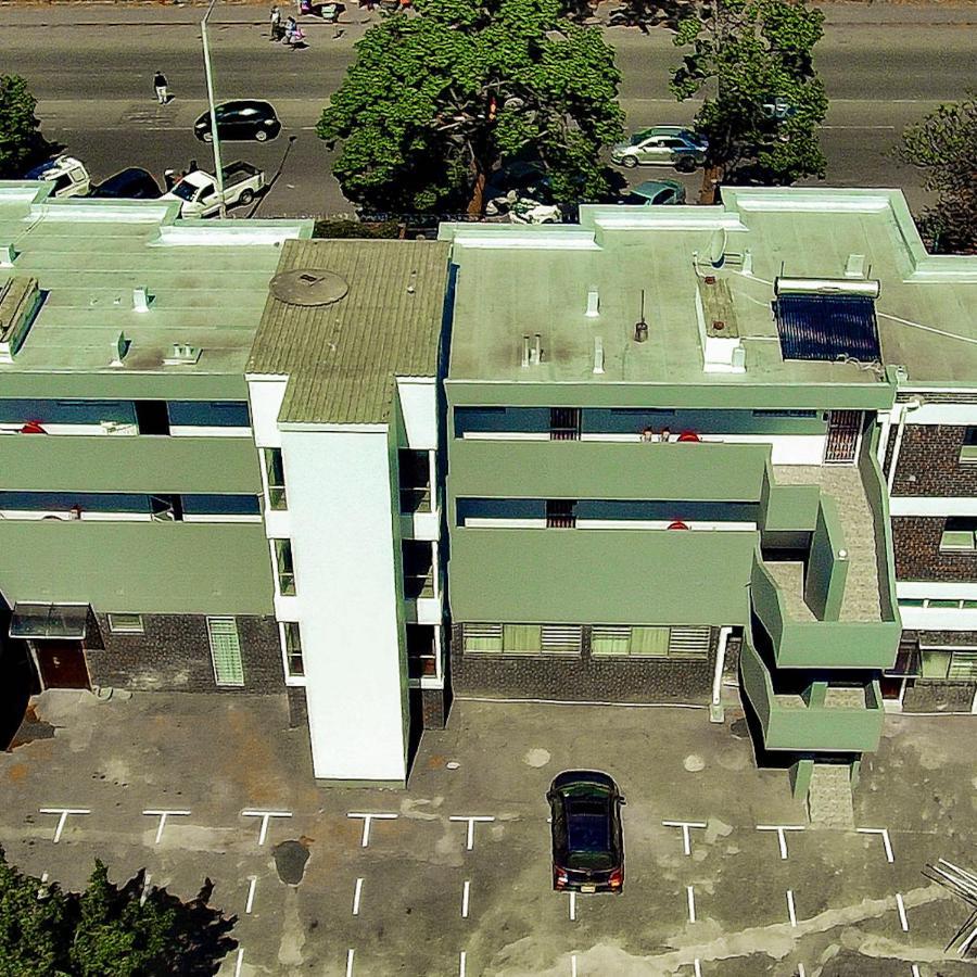 R Executive Apartments Harare Bagian luar foto
