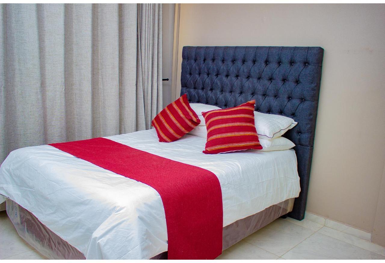 R Executive Apartments Harare Bagian luar foto
