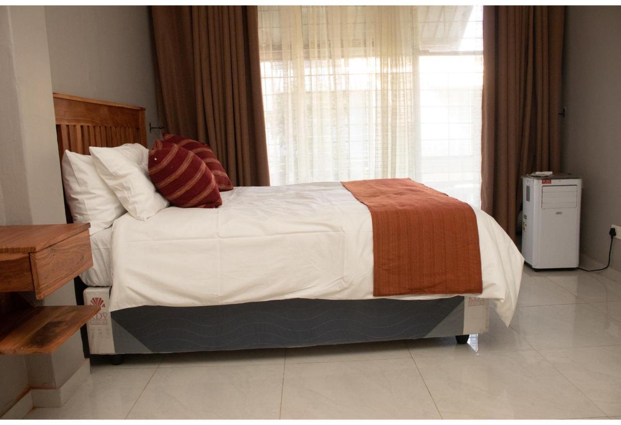 R Executive Apartments Harare Bagian luar foto